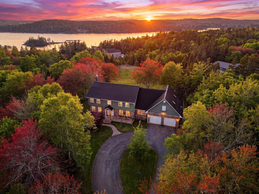 House in Shad Bay, Nova Scotia, Canada 1 - 18581590