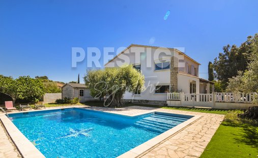 House in Six-Fours-les-Plages, Provence-Alpes-Côte d'Azur, France 1