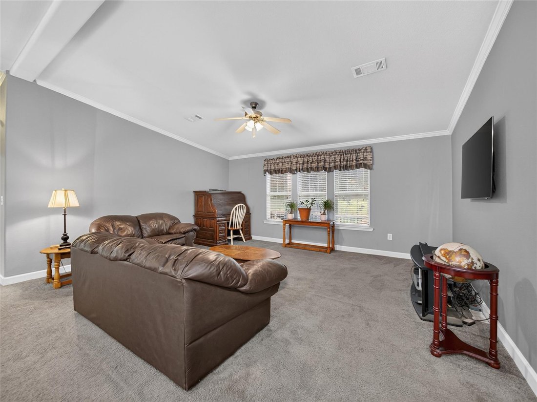 Elgin, Texas, United States 5 - 18584177