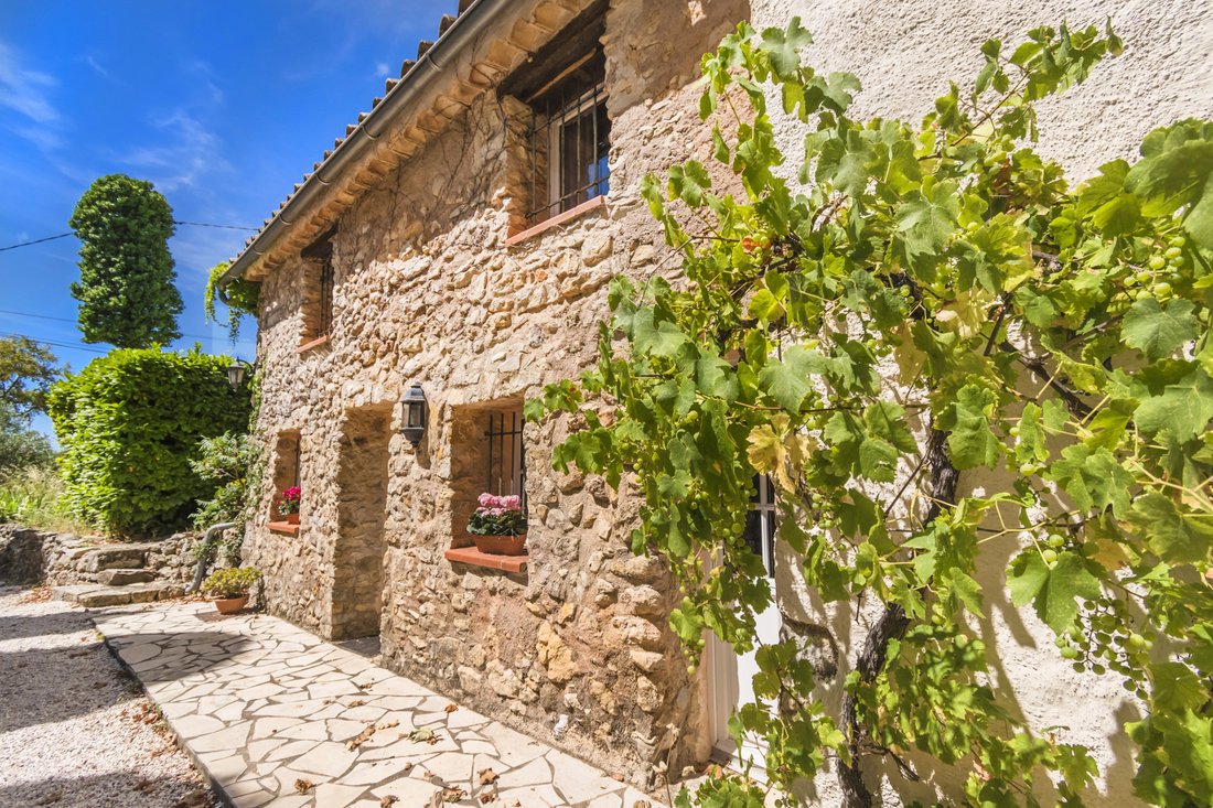 House in La Roquebrussanne, Provence-Alpes-Côte d'Azur, France 5 - 18584358