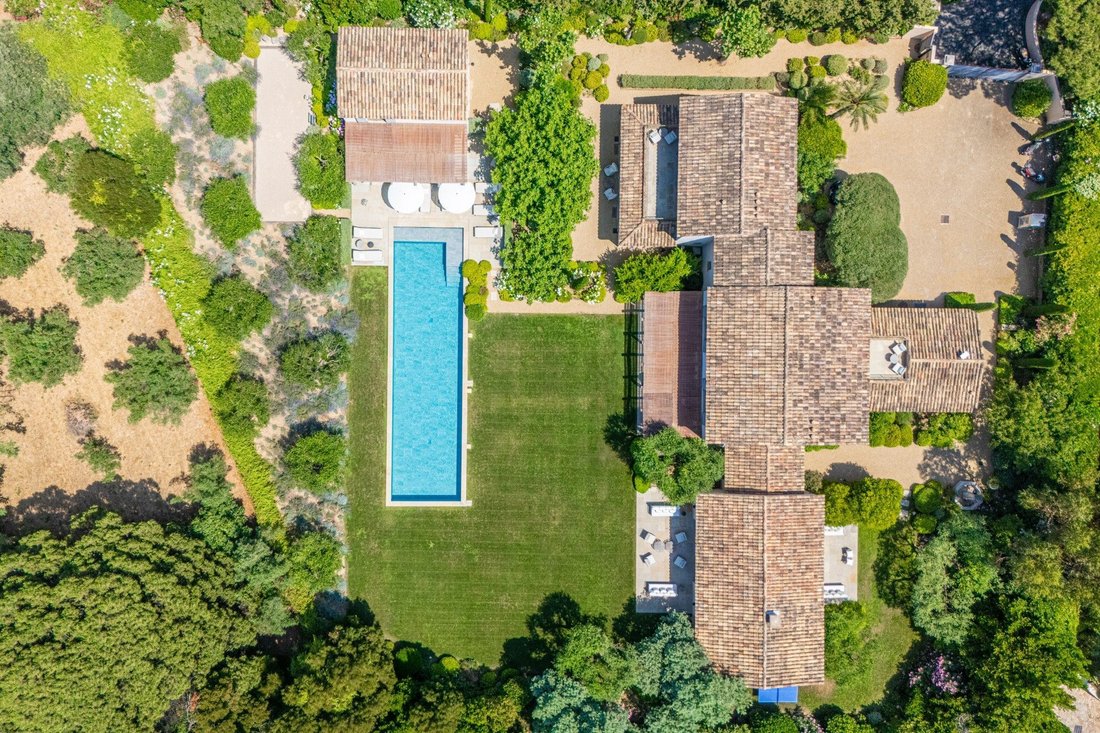 Villa in Zone Ouest Urbaine, Saint-Tropez, France 2 - 18586221