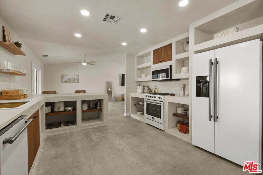 House in Joshua Tree, California, United States 4 - 18586454