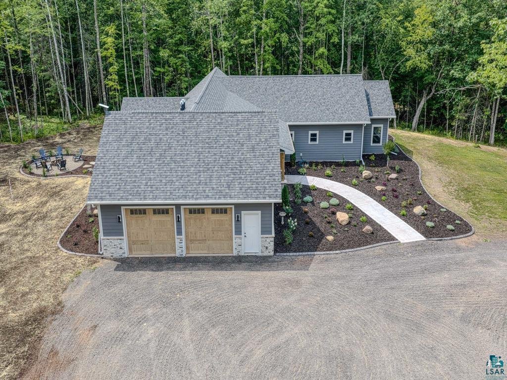 House in Oliver, Wisconsin, United States 4 - 18586411