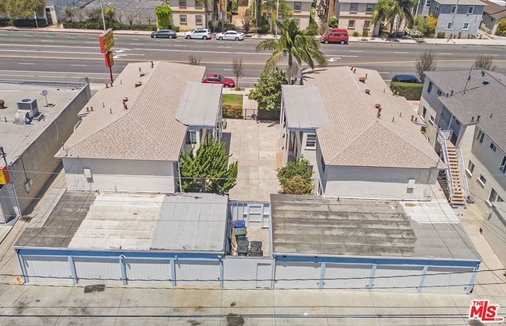 Los Angeles, California, United States 5 - 18586447