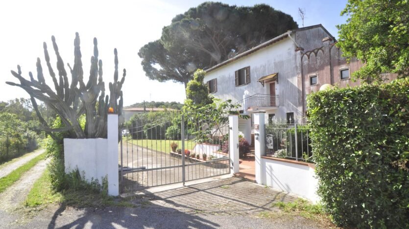 Country House in Baratti, Piombino, Tuscany 3 - 18012787