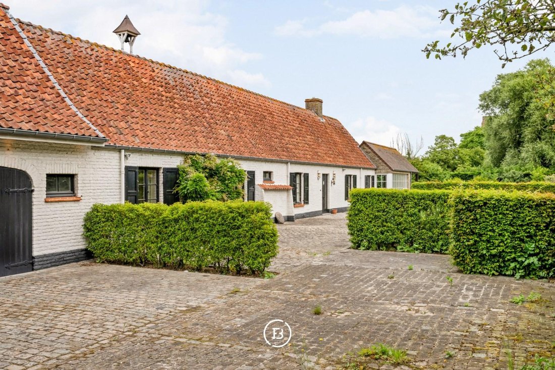 House in Bruges, Flanders, Belgium 4 - 18586530