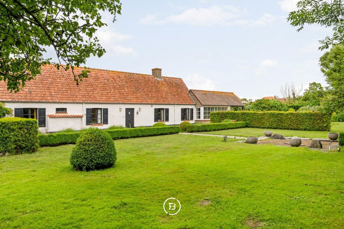House in Bruges, Flanders, Belgium 1 - 18586530