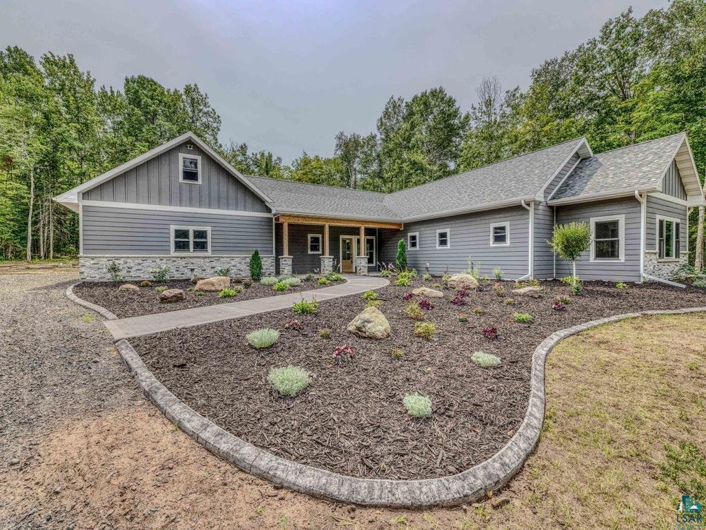 House in Oliver, Wisconsin, United States 2 - 18586411