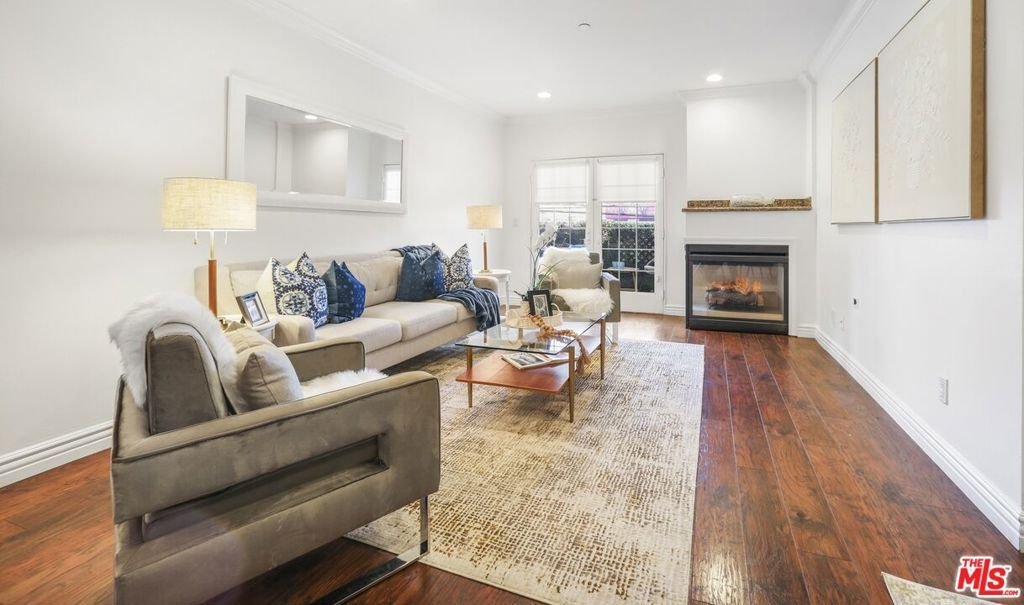 Condo in Los Angeles, California, United States 5 - 18586444