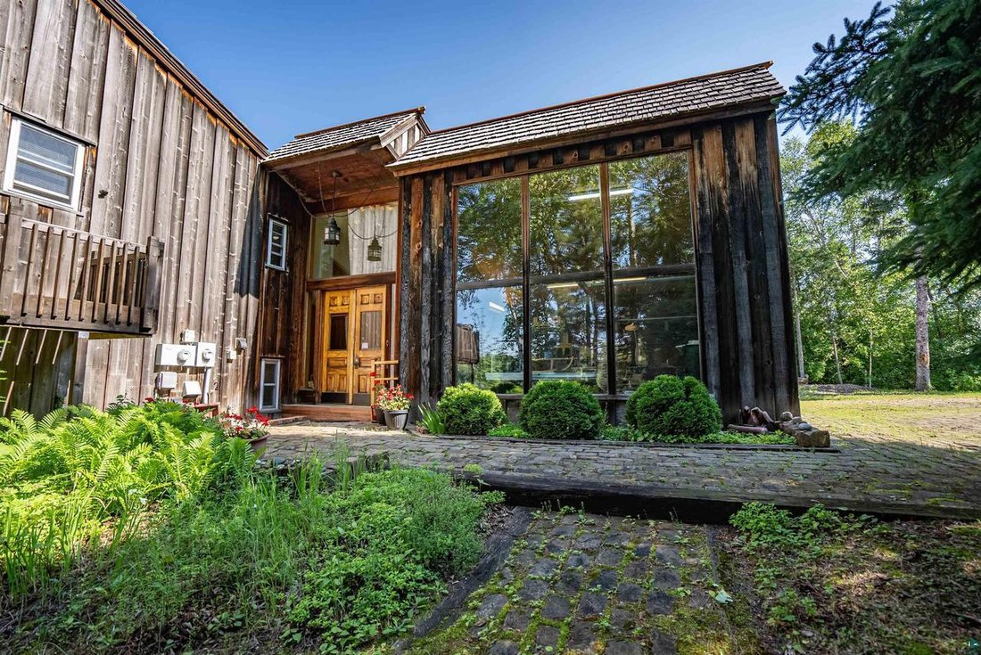 House in Oliver, Wisconsin, United States 4 - 18586409