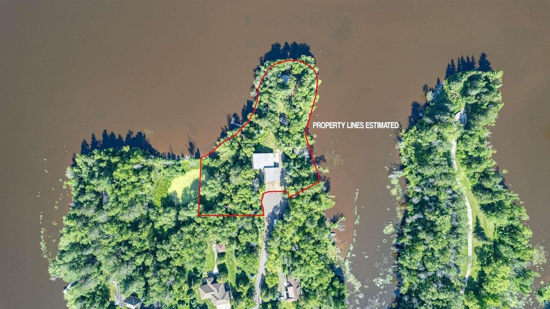 House in Oliver, Wisconsin, United States 2 - 18586409