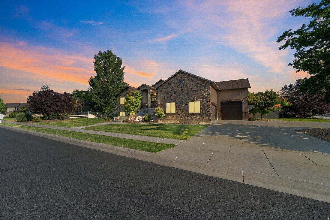House in Ogden, Utah, United States 2 - 18586471