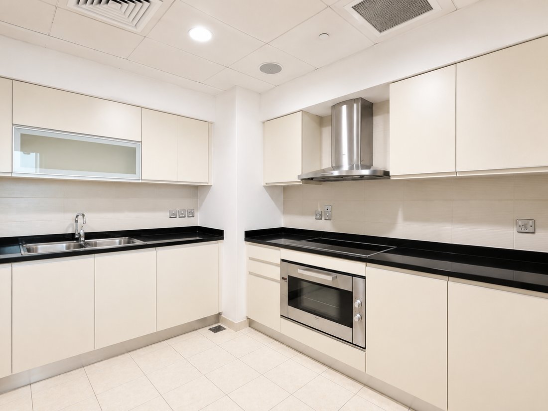 Apartment in Palm Jumeirah, Dubai, United Arab Emirates 5 - 18586399
