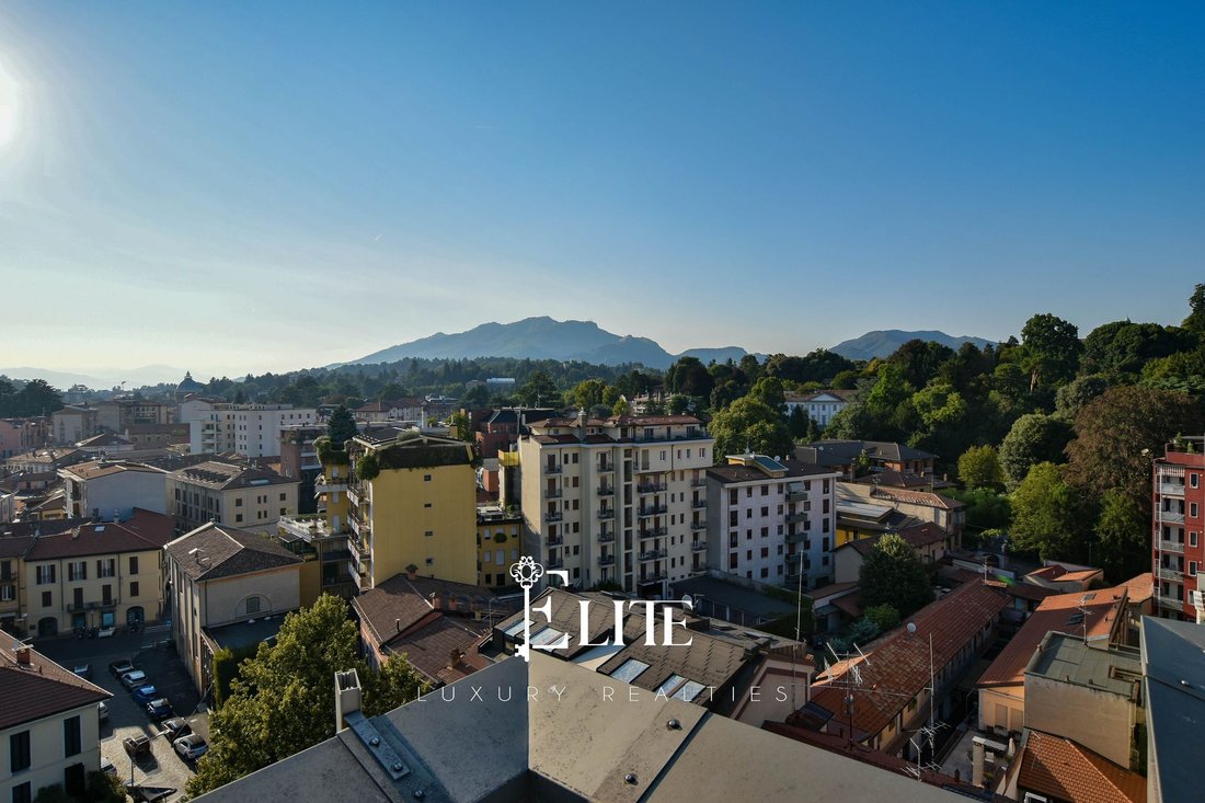 Apartment in Center, Varese, Lombardy 1 - 18586348