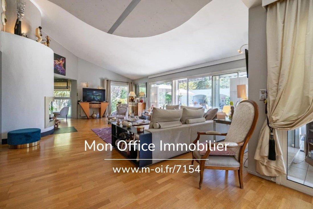 House in Bouc-Bel-Air, Provence-Alpes-Côte d'Azur, France 5 - 18583904