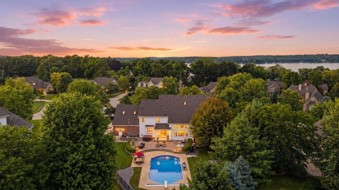 House in Delafield, Wisconsin, United States 2 - 18586410