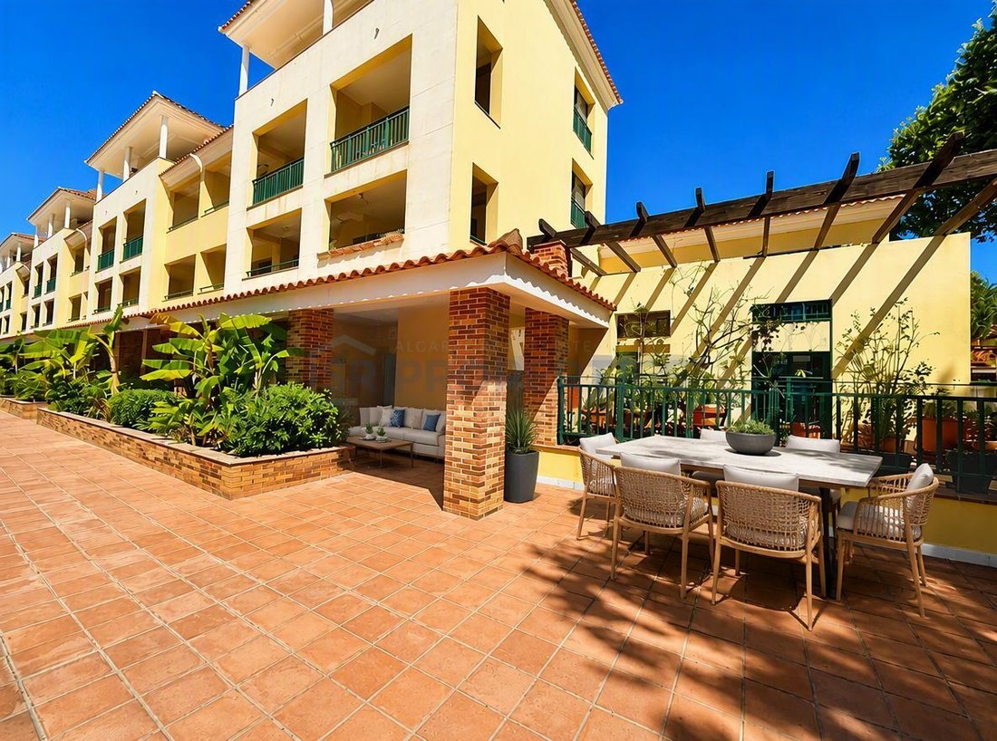 Apartment in Vilamoura, Quarteira, Algarve 2 - 18438158