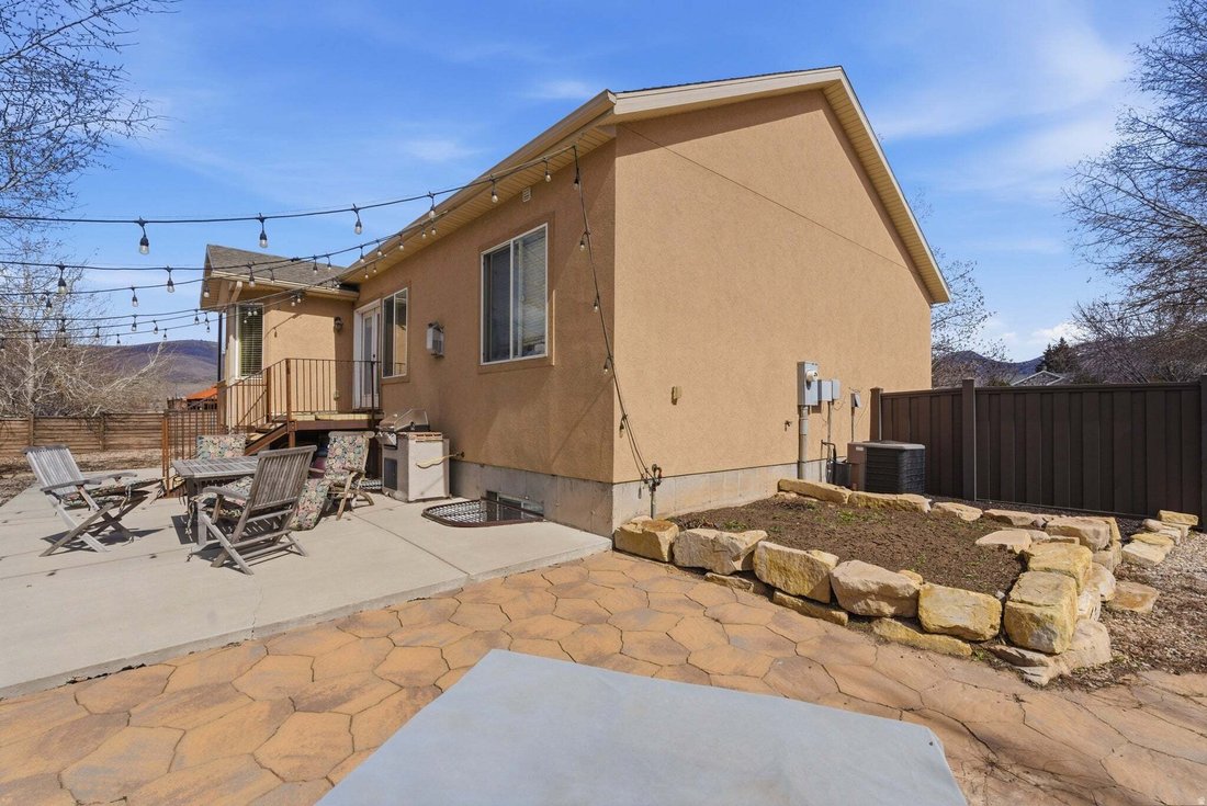 House in Oakley, Utah, United States 4 - 17601543