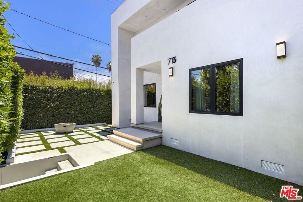House in Los Angeles, California, United States 5 - 18586445