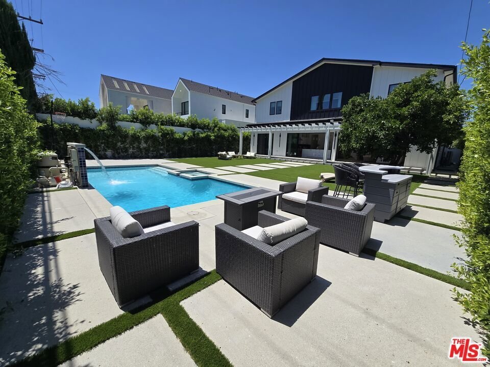 House in Los Angeles, California, United States 1 - 18561199