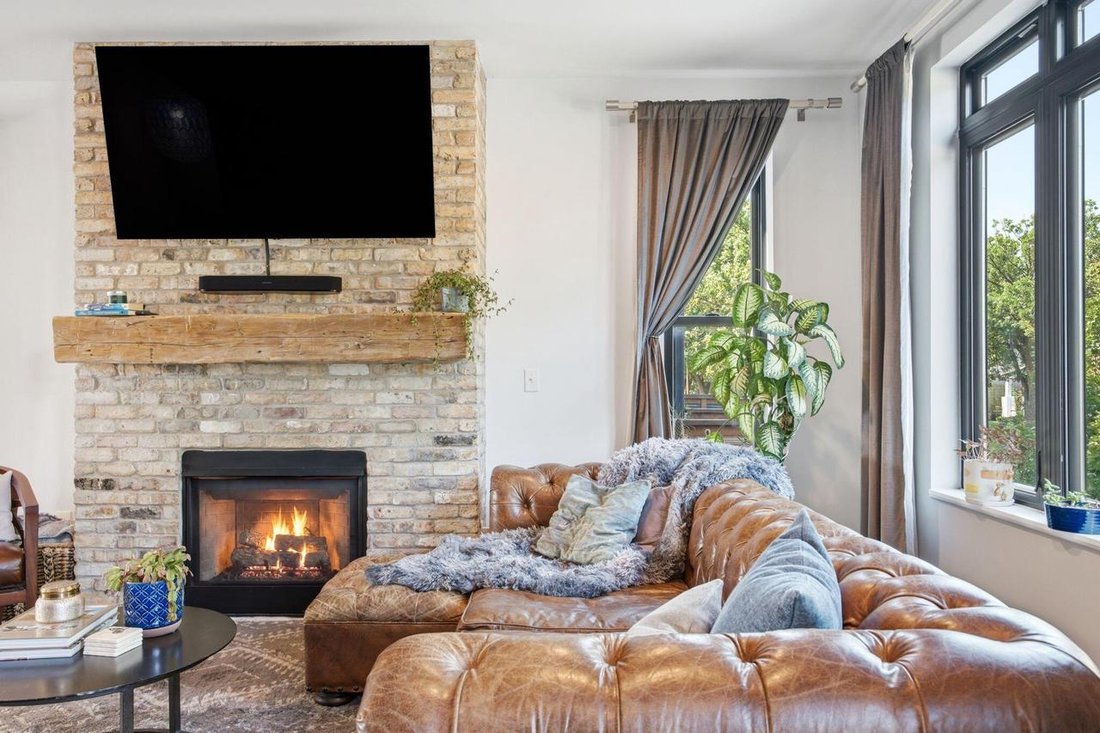 Condo in Milwaukee, Wisconsin, United States 5 - 18586412