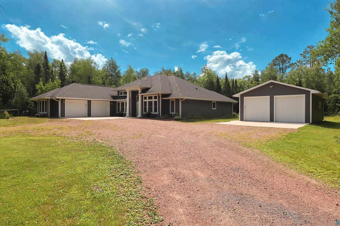 House in Ashland, Wisconsin, United States 3 - 18586415