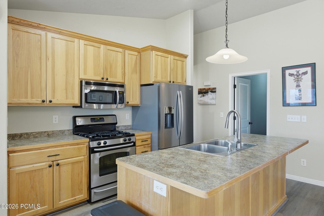 House in Oakley, Utah, United States 5 - 17440103