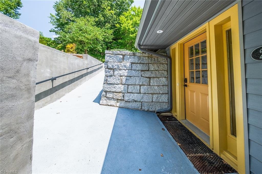 House in Claudville, Virginia, United States 4 - 18586504