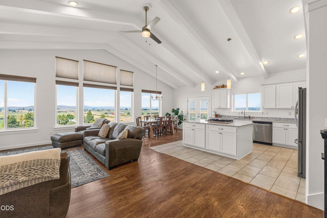 House in Klamath Falls, Oregon, United States 5 - 18586417