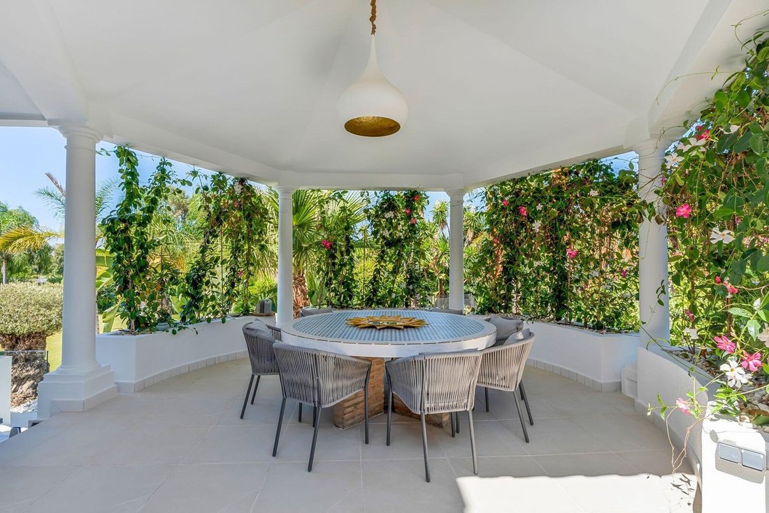 Villa in Guadalmina Baja, San Pedro de Alcantara, Spain 4 - 18586836