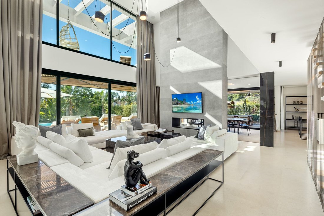 Villa in Nueva Andalucia, Marbella, Spain 4 - 18587033