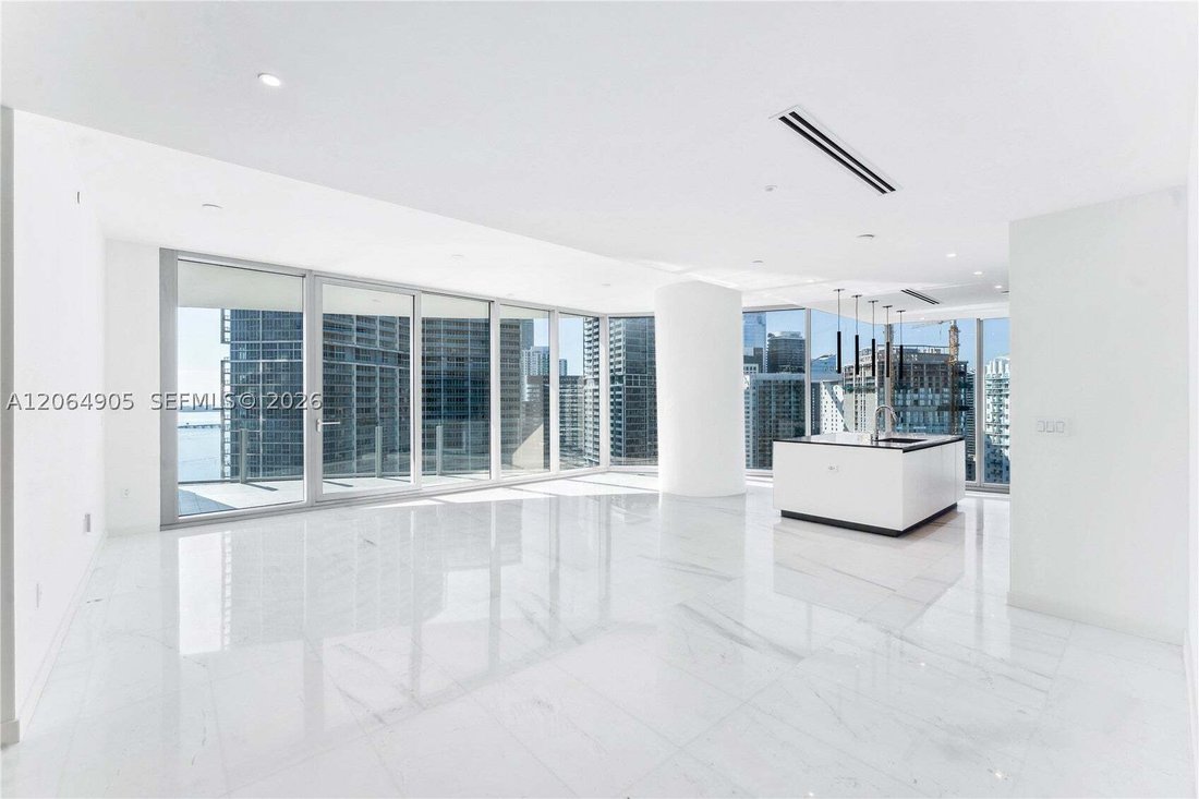 Condo in Miami, Florida, United States 1 - 18586670