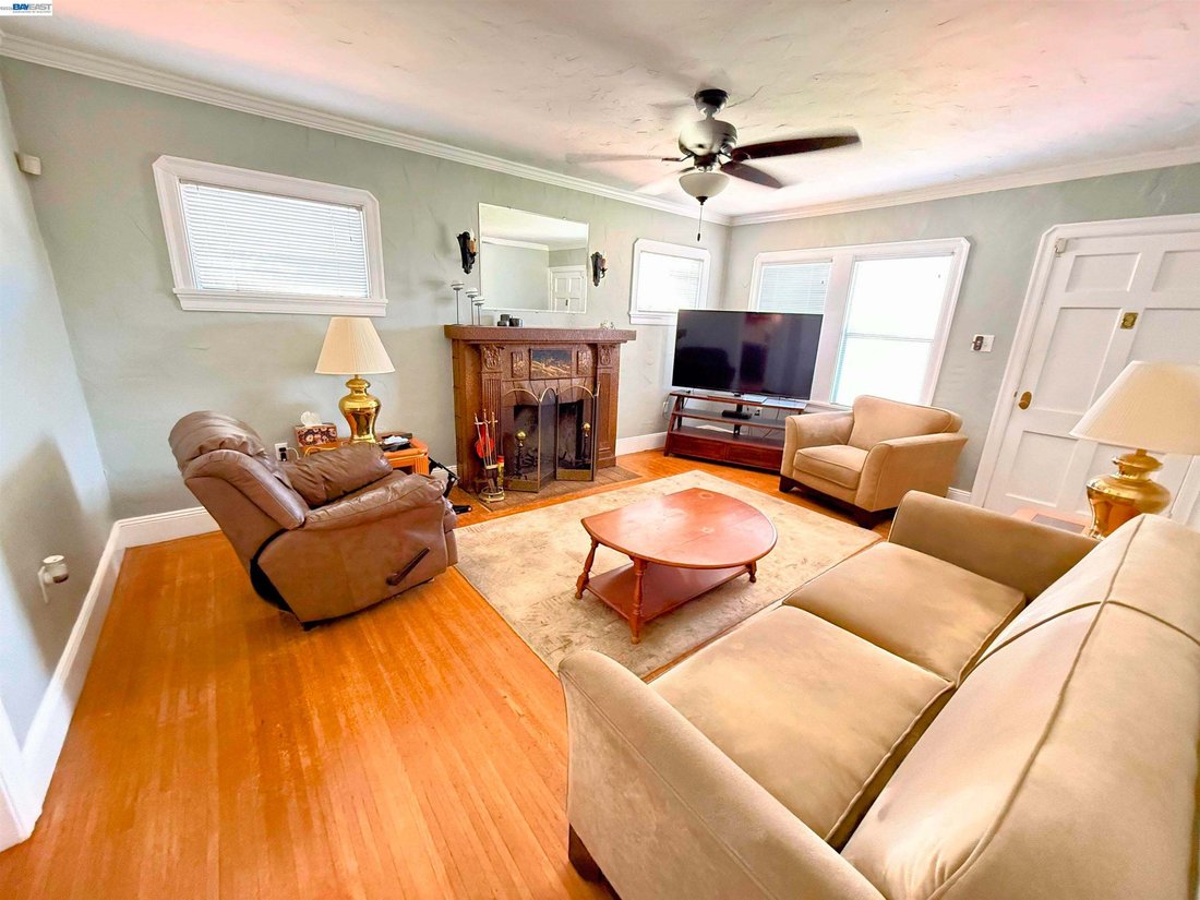 House in San Leandro, California, United States 4 - 18586568