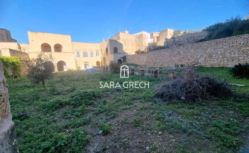 Estate in Pieta, Malta 1