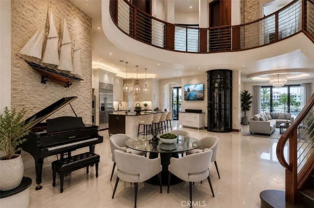 Condo in Signal Hill, California, United States 4 - 18586927