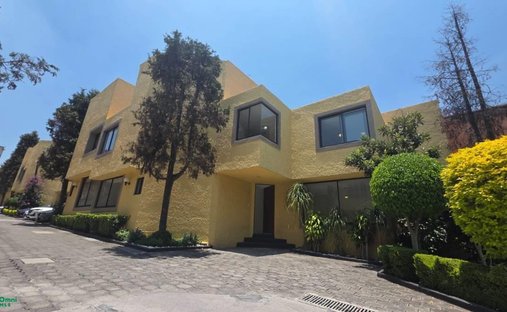 Townhouse in Mexico City, Mexico 1