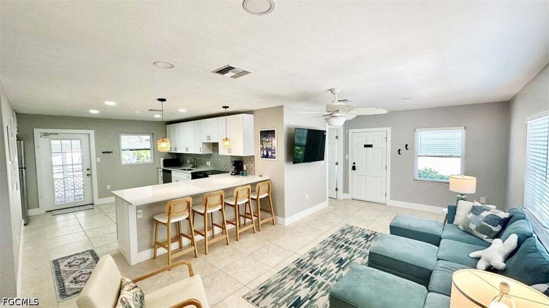 House in Fort Myers Beach, Florida, United States 2 - 18586661