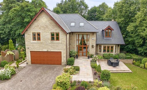 House in Waterfoot, England 1