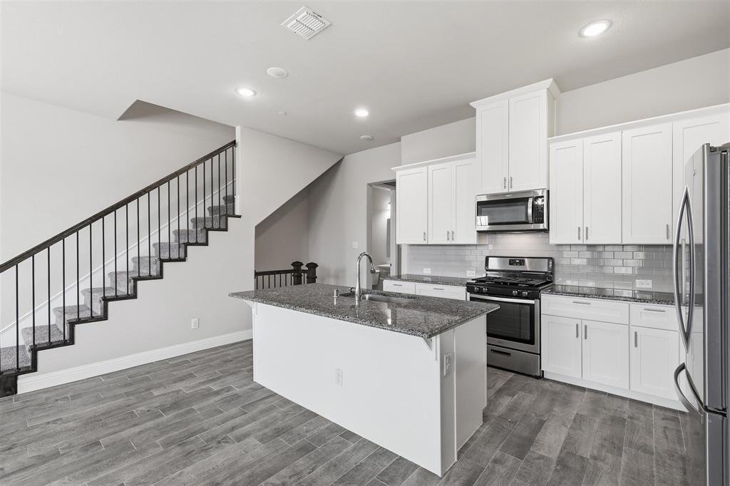 Townhouse in Farmers Branch, Texas, United States 5 - 18586993
