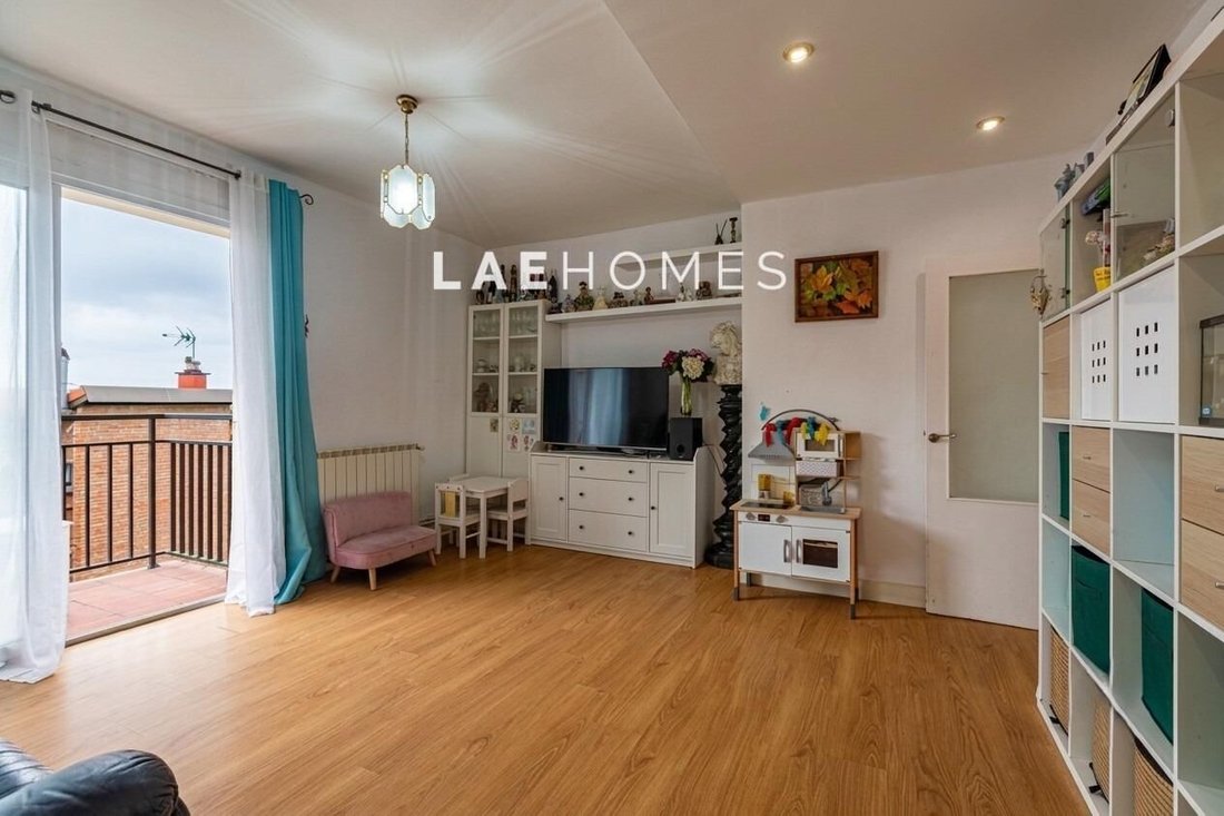 Apartment in Mendebaldea, Donostia-San Sebastian, Spain 2 - 18587098