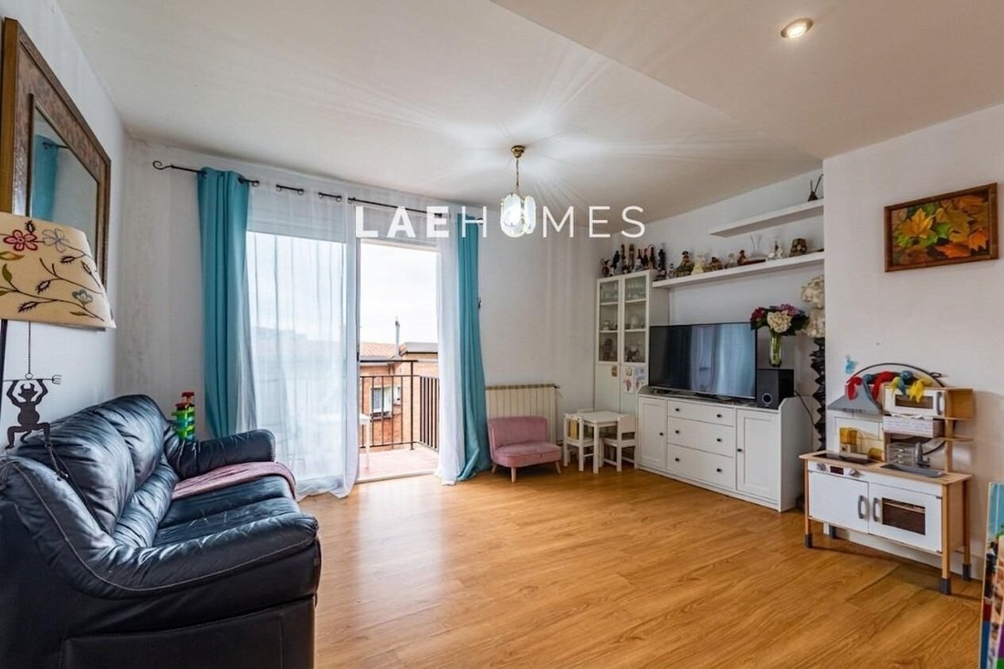 Apartment in Mendebaldea, Donostia-San Sebastian, Spain 1 - 18587098