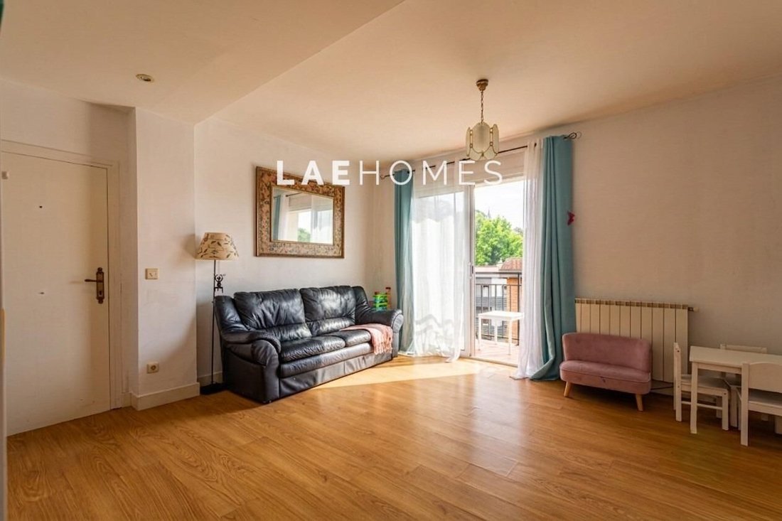 Apartment in Mendebaldea, Donostia-San Sebastian, Spain 3 - 18587098