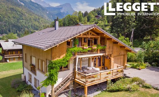 Chalet in Sixt-Fer-a-Cheval, Auvergne-Rhône-Alpes, France 1