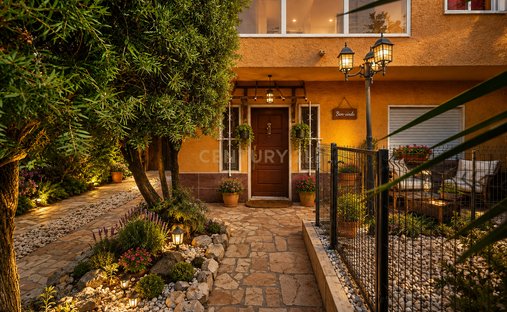 Villa in Charneca de Caparica und Sobreda, Setúbal Municipality, Portugal 1