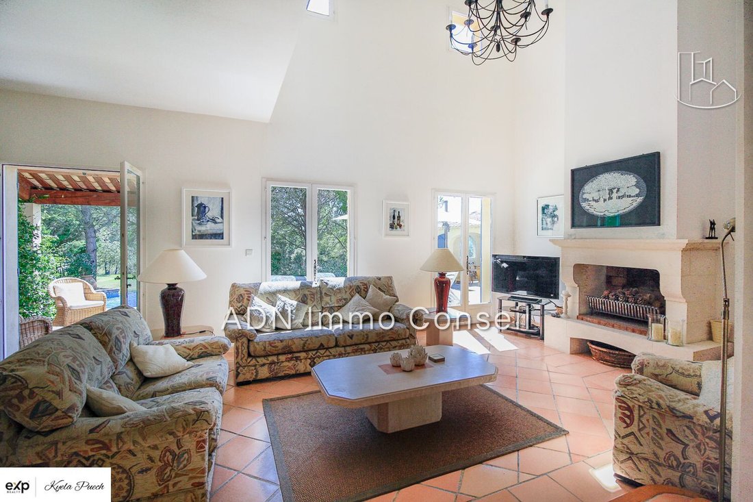 Villa in Mallemort, Provence-Alpes-Côte d'Azur, France 4 - 18587154