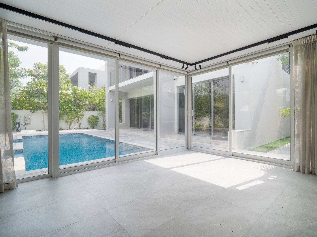 Villa in Hadaeq Sheikh Mohammed Bin Rashid, Dubai, United Arab Emirates 5 - 18587320