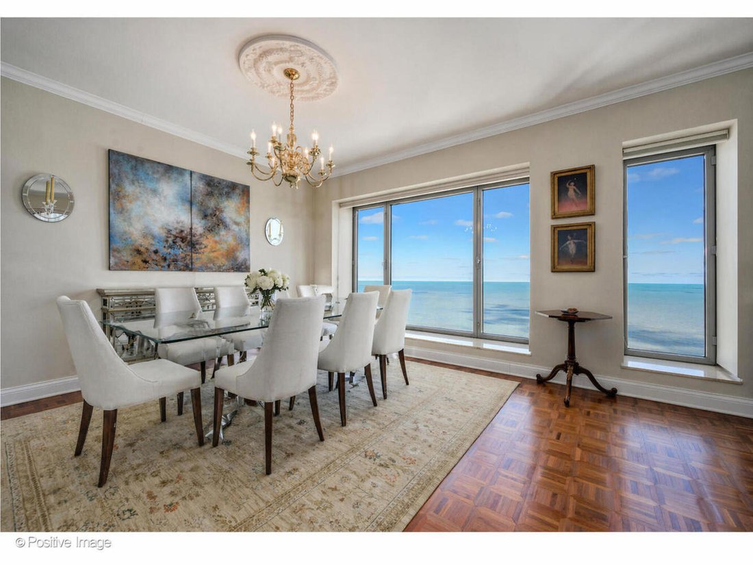 Condo in Chicago, Illinois, United States 4 - 18587213