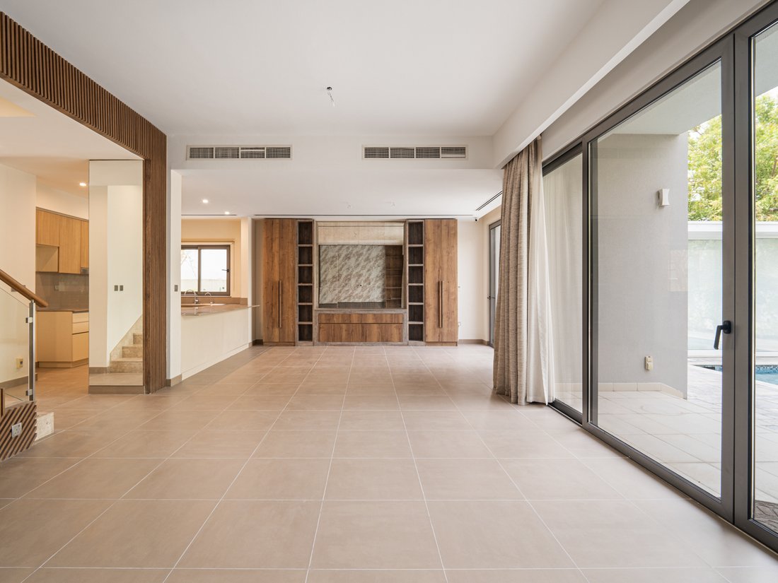Villa in Hadaeq Sheikh Mohammed Bin Rashid, Dubai, United Arab Emirates 4 - 18587320