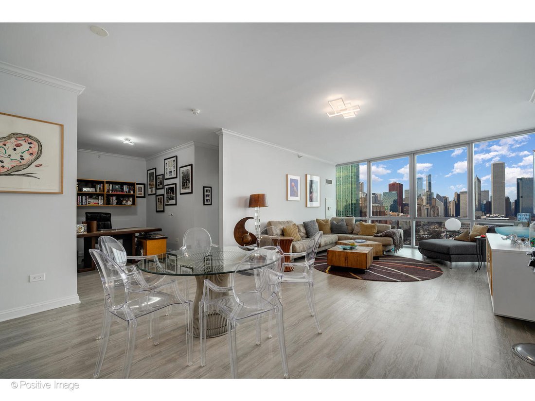 Condo in Chicago, Illinois, United States 3 - 18587218
