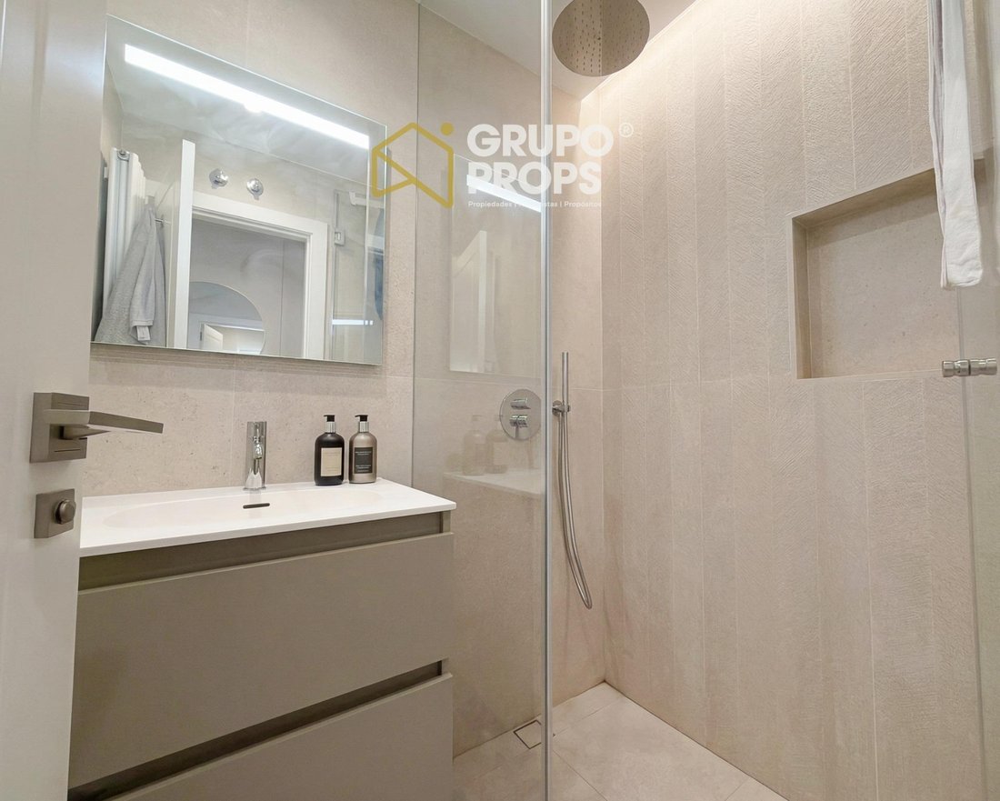 Apartment in Barrio Salamanca, Madrid, Spain 5 - 18587130